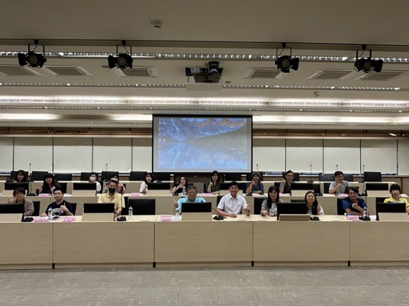 2026/06/05高市教育局召開「校園親師生溝通調處機制」研商會議  凝聚教師團體共識 、守護教師權益， 打造安心校園