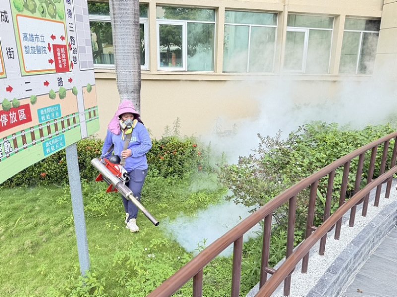 2026/06/14高市民生醫院匡列追蹤同病房出院的高風險病人採檢確診 本土登革熱新增1例