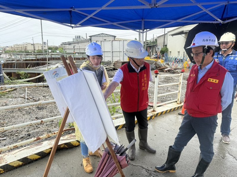 2026/06/26林欽榮副市長今視察仁武區八涳橋及大寮區拷潭排水治理防災成效