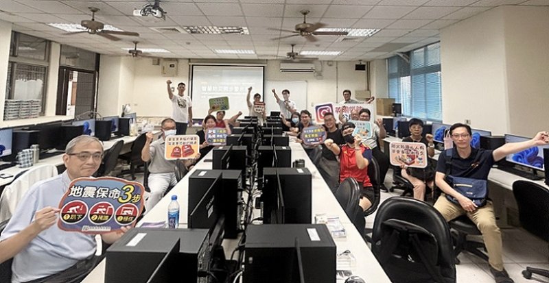 2026/07/29高雄暑期智慧防災創課工作坊，帶領教師動手做打造校園安全新課程